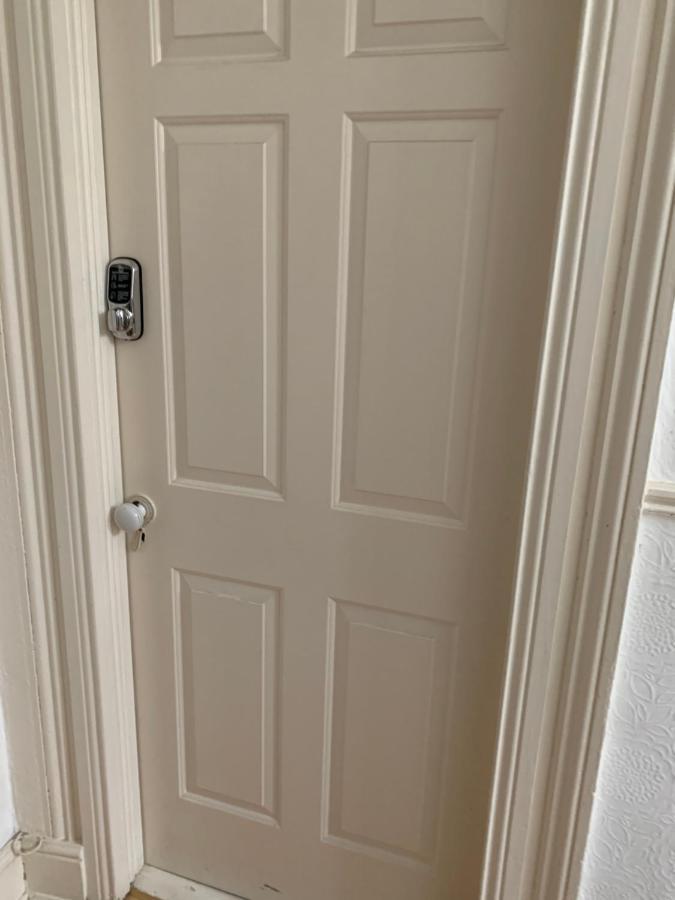 Appartement Upstairs - Private Kitchenette And Small En-suite Dublin